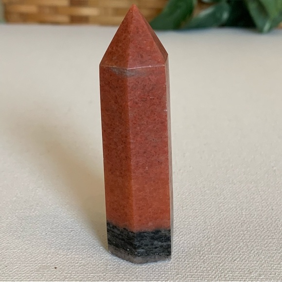 Red Calcite Crystal Tower Healing Point Obelisk Chakra Stone Reiki Wand 3.2" 68g - Picture 8 of 14
